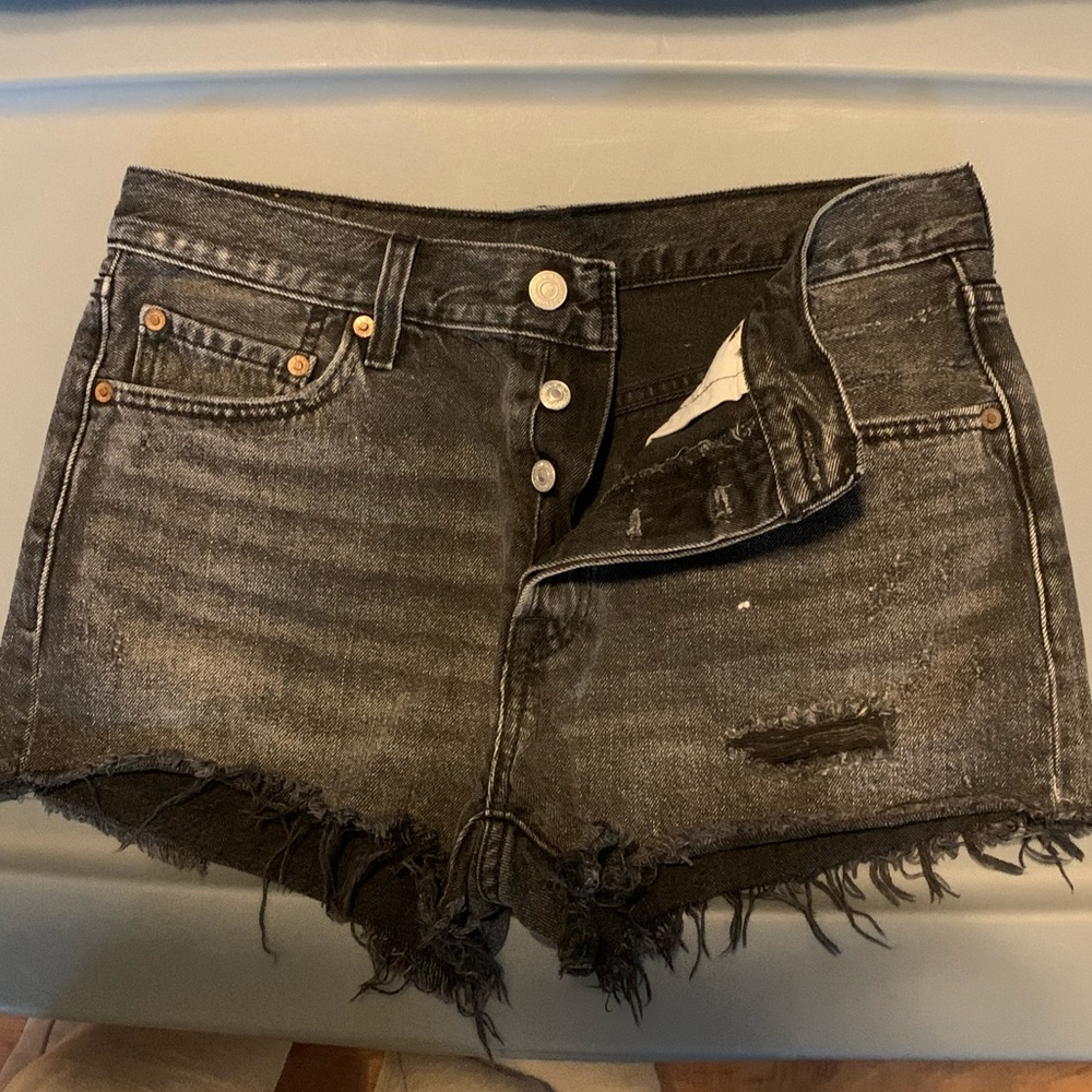 Levi 501 black jean shorts